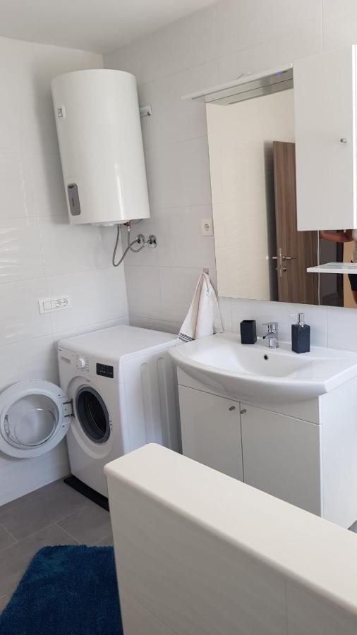 Apartman Luma Baška Voda Exteriér fotografie