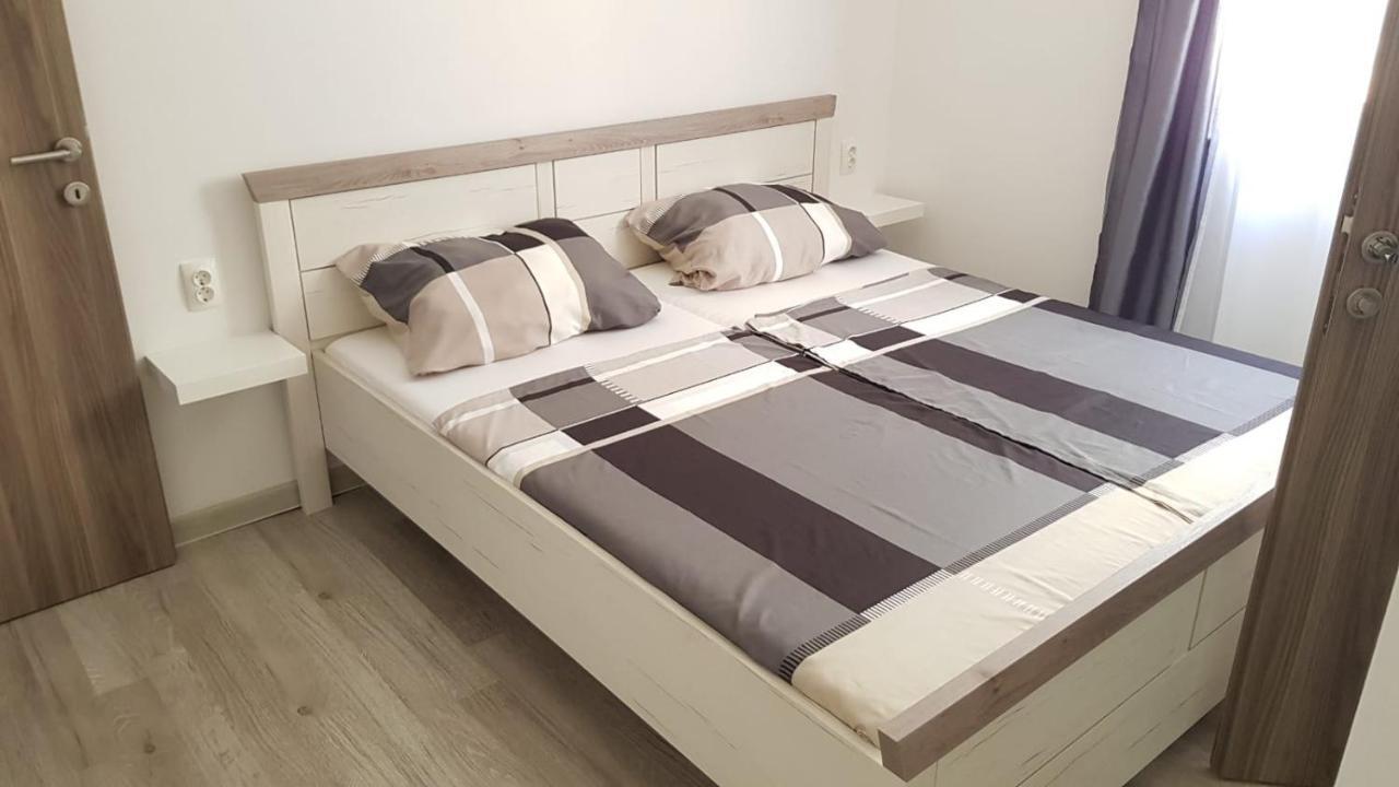 Apartman Luma Baška Voda Exteriér fotografie